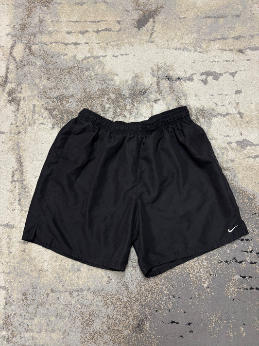 Spodenki Nike, damskie w bardzo dobrym stanie rozmiar XXL, widok z przodu