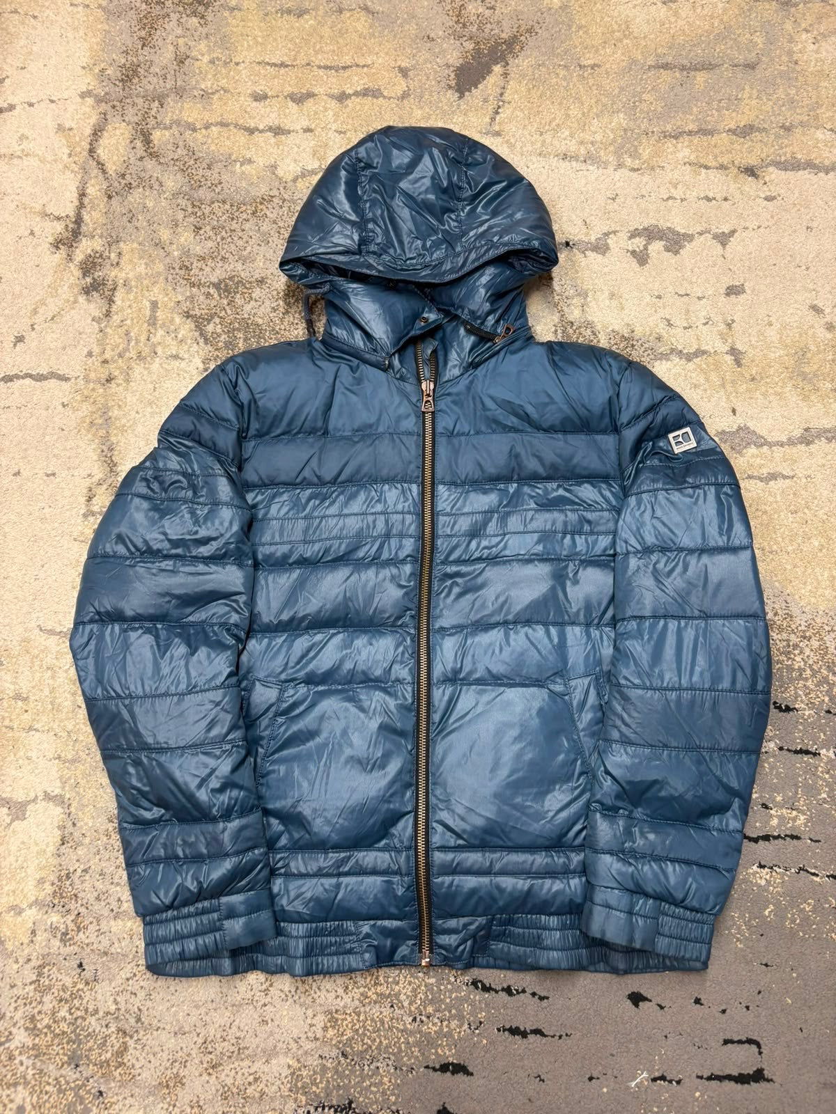 Kurtka puchowa boss Hugo Boss, damskie w bardzo dobrym stanie rozmiar XL, widok z przodu