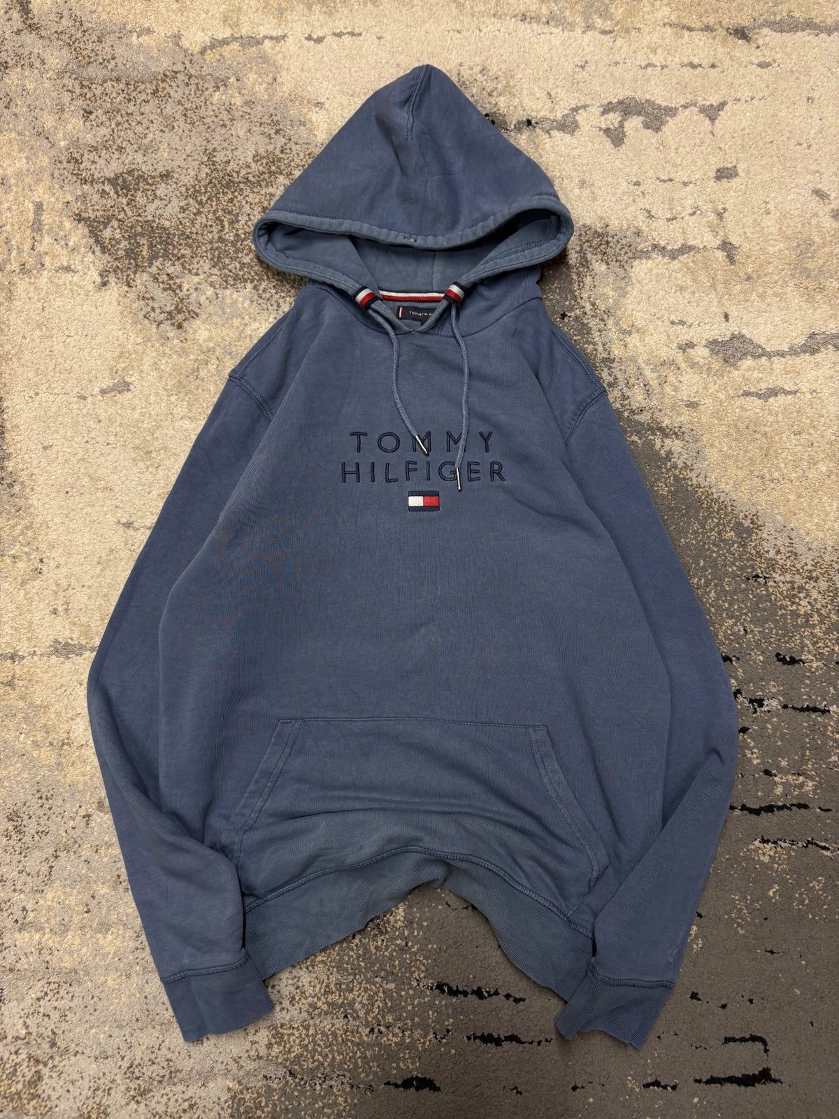 Bluza Tommy Hilfiger, męskie w bardzo dobrym stanie rozmiar M, widok z przodu