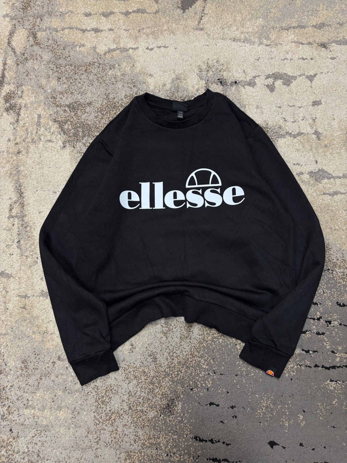 Bluza Ellesse crevneck, damskie w bardzo dobrym stanie rozmiar L, detal