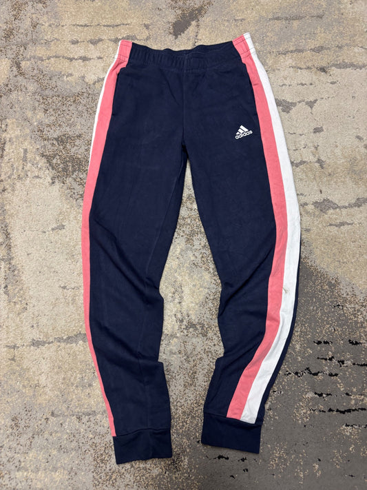 Dresy Adidas, dziecięce w bardzo dobrym stanie rozmiar 164 cm / 14 lat, detal