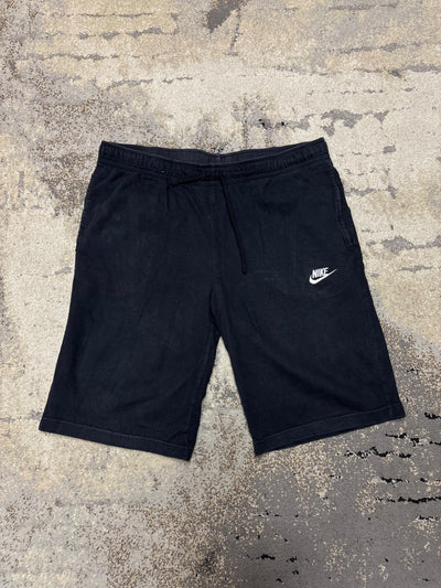 Spodenki Nike, męskie w bardzo dobrym stanie rozmiar L, detal