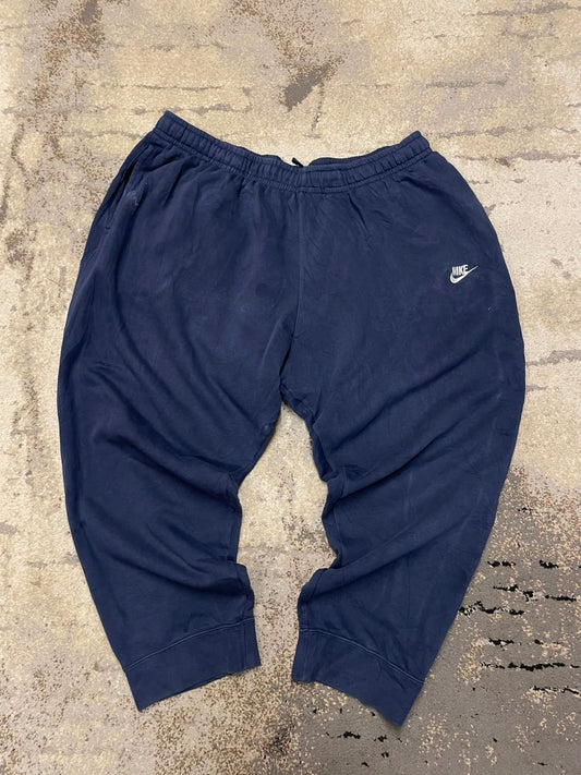 Dresy Nike, męskie w bardzo dobrym stanie rozmiar XXXL, widok z przodu