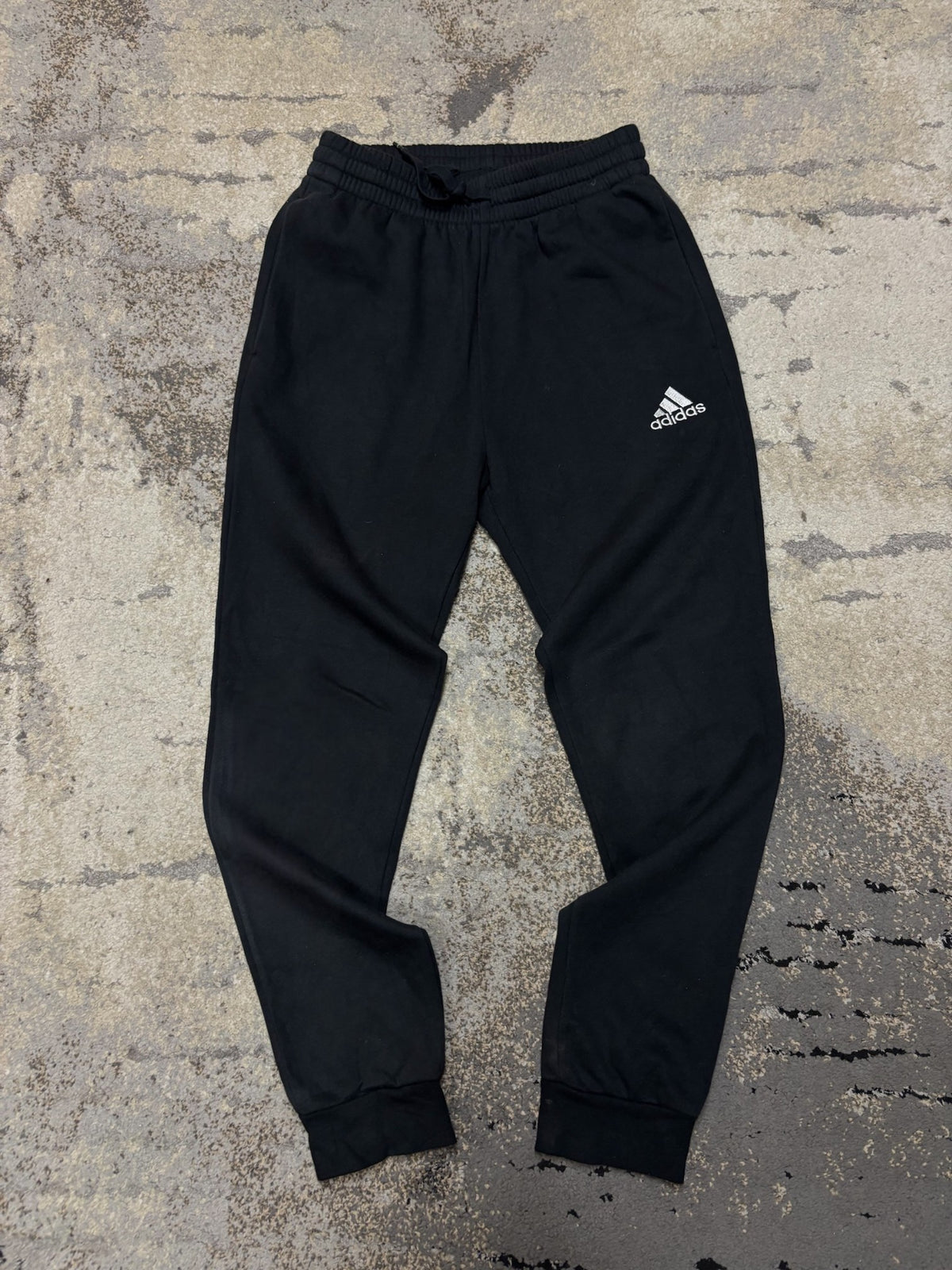 Dresy Adidas, męskie w bardzo dobrym stanie rozmiar S, widok z przodu