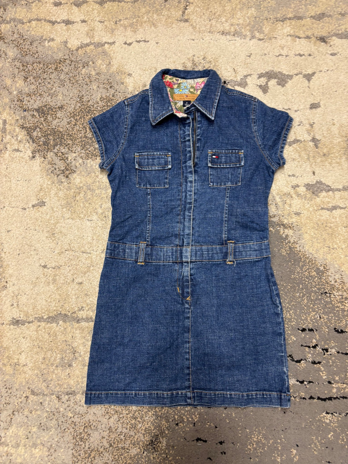 Sukienka Tommy Hilfiger, dziecięce w bardzo dobrym stanie rozmiar 128 cm / 8 lat, widok z przodu