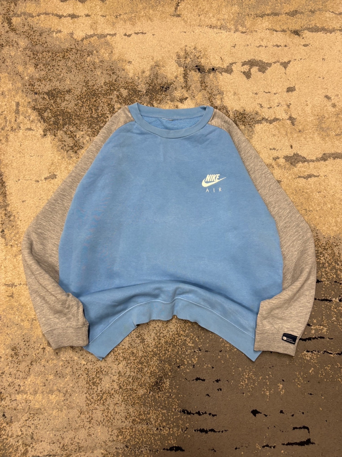 Bluza Nike crevneck, damskie w bardzo dobrym stanie rozmiar S, widok z przodu