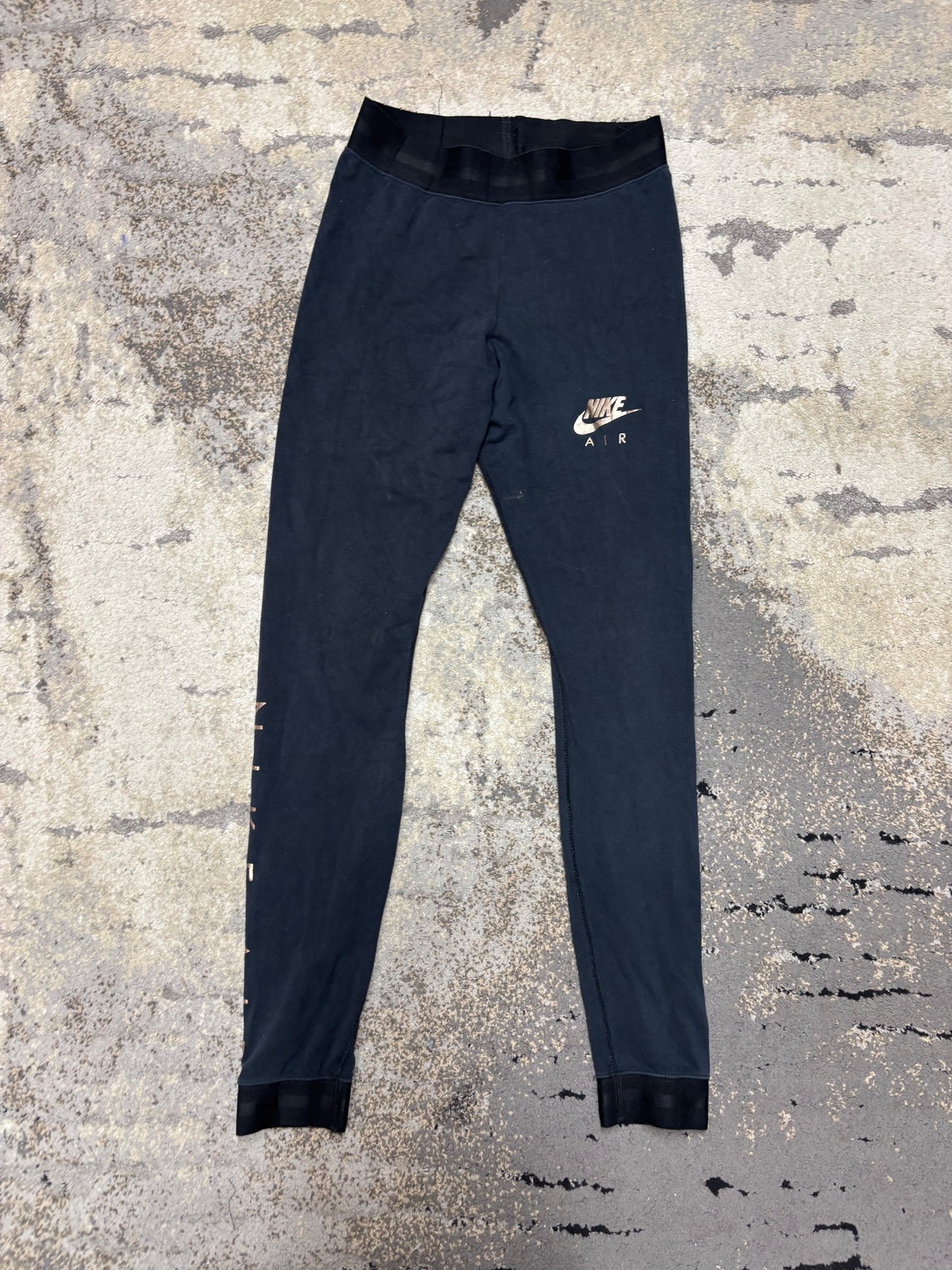 Legginsy Nike, damskie w dobrym stanie rozmiar S, detal