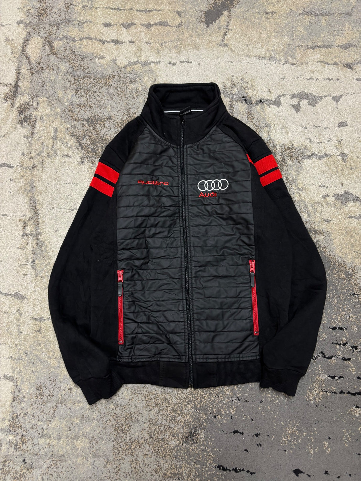 Bluza vintage Audi zipp, męskie w bardzo dobrym stanie rozmiar S, widok z przodu