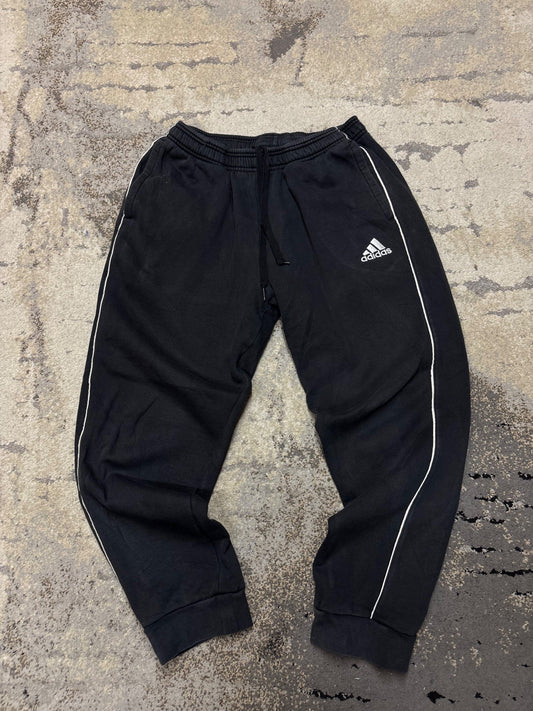 Dresy Adidas, męskie w bardzo dobrym stanie rozmiar L, widok z przodu