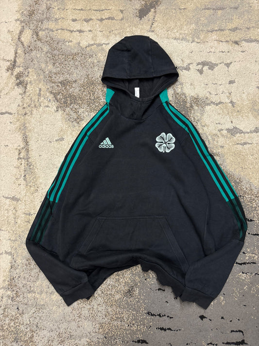 Bluza Adidas hoodie, męskie w bardzo dobrym stanie rozmiar L, widok z przodu