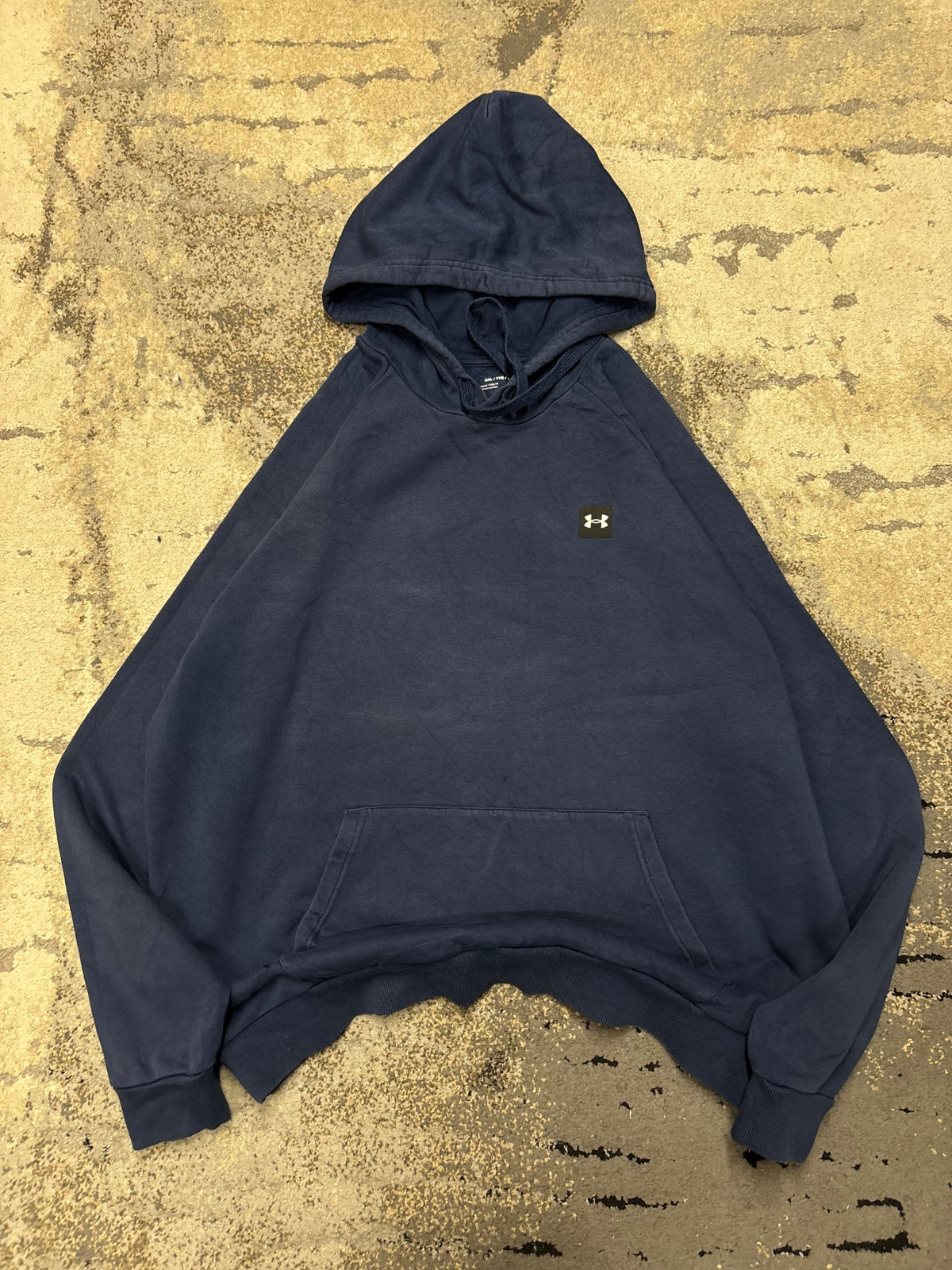 Bluza Under Armour hoodie, męskie w bardzo dobrym stanie rozmiar XXL, widok z przodu