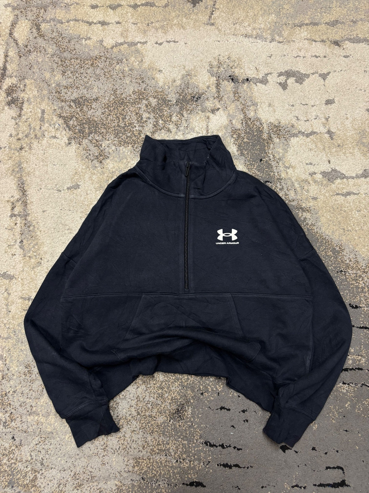 Bluza Under Armour zipp, damskie w bardzo dobrym stanie rozmiar M, detal