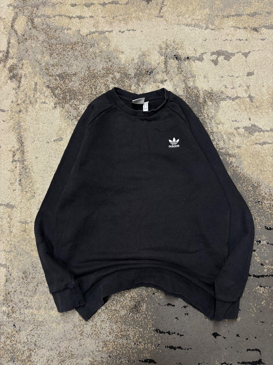 Bluza Adidas crevneck, damskie w bardzo dobrym stanie rozmiar M, detal