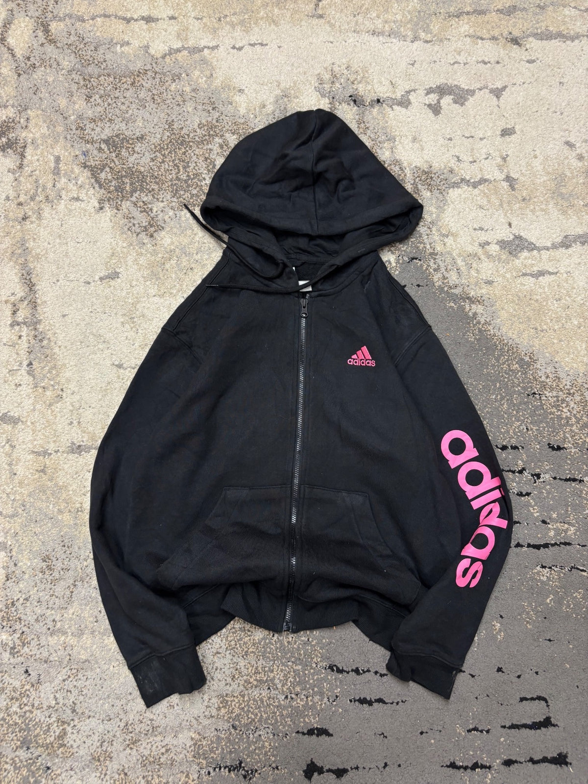 Bluza Adidas zipp, damskie w bardzo dobrym stanie rozmiar S, widok z przodu