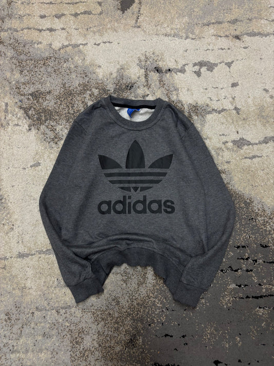 Bluza Adidas crevneck, damskie w bardzo dobrym stanie rozmiar S, widok z przodu