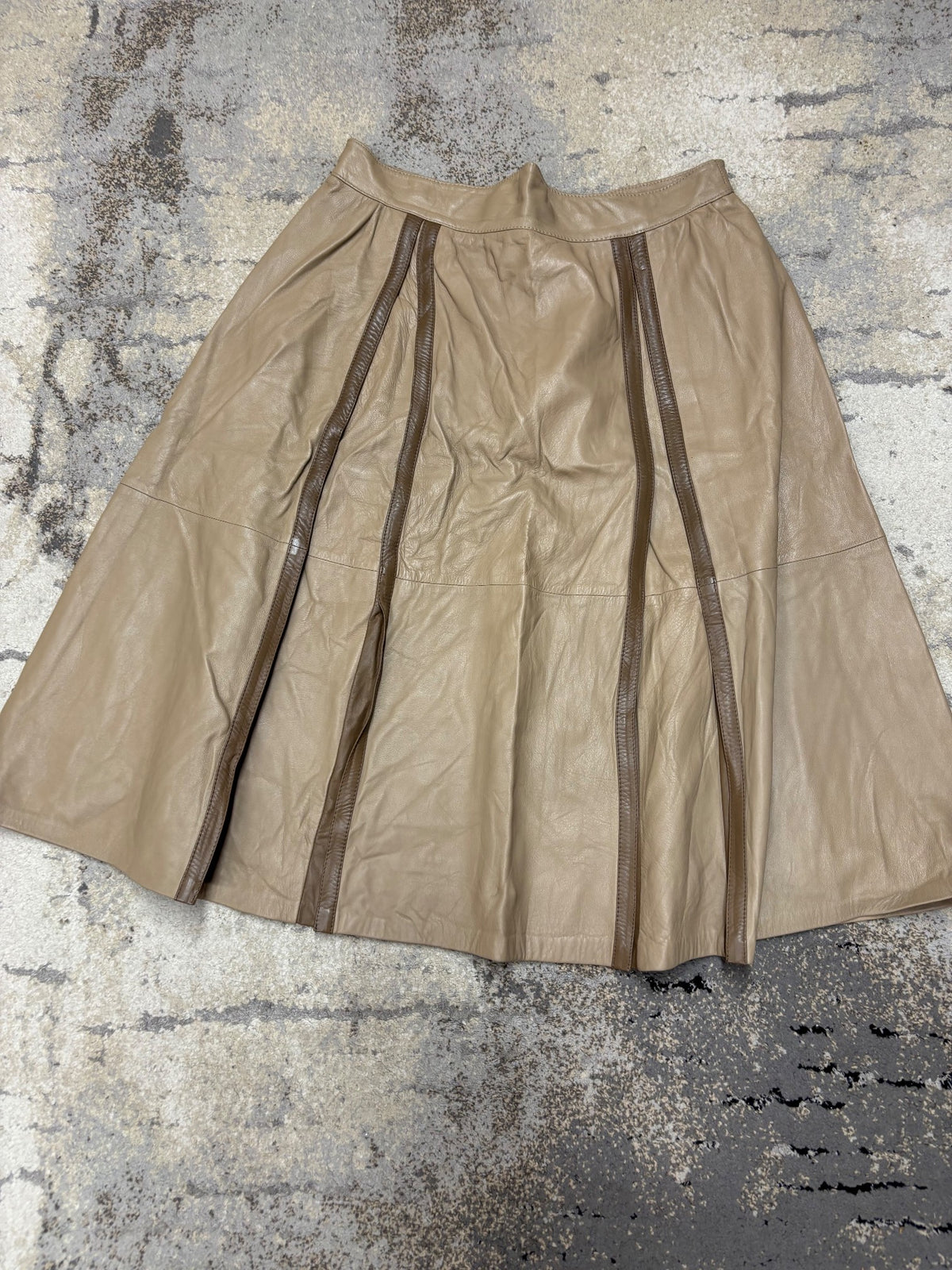 Japan Style Skórzana spódnica Vintage retro y2k, damskie w bardzo dobrym stanie rozmiar L, detal
