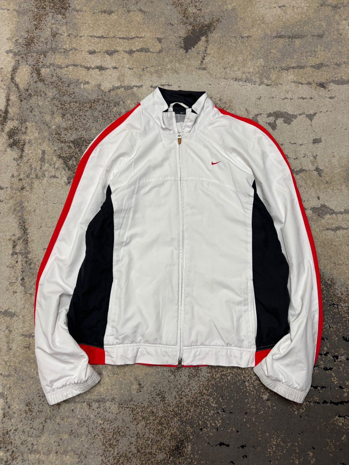 Kurtka vintage retro y2k Nike, męskie w bardzo dobrym stanie rozmiar XL, widok z przodu