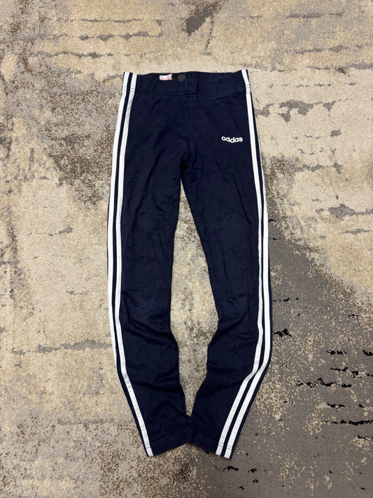 Legginsy adidas, dziecięce w bardzo dobrym stanie rozmiar 164 cm / 14 lat, detal