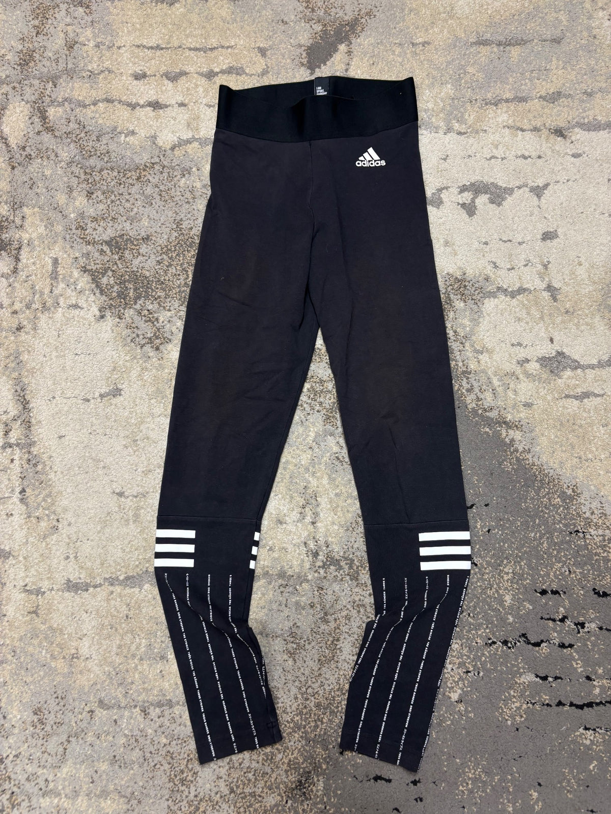 Legginsy adidas, damskie w bardzo dobrym stanie rozmiar XS, widok z przodu