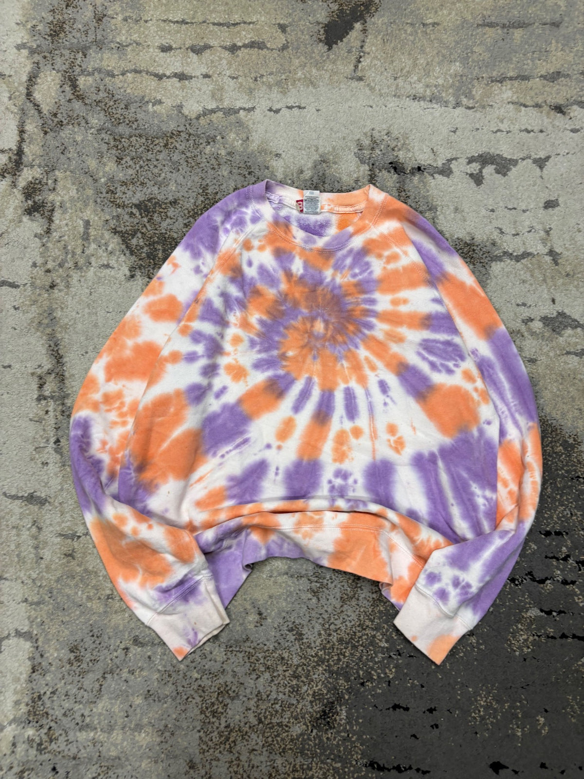 Bluza Japan style retro y2k crewneck, damskie w bardzo dobrym stanie rozmiar L, detal