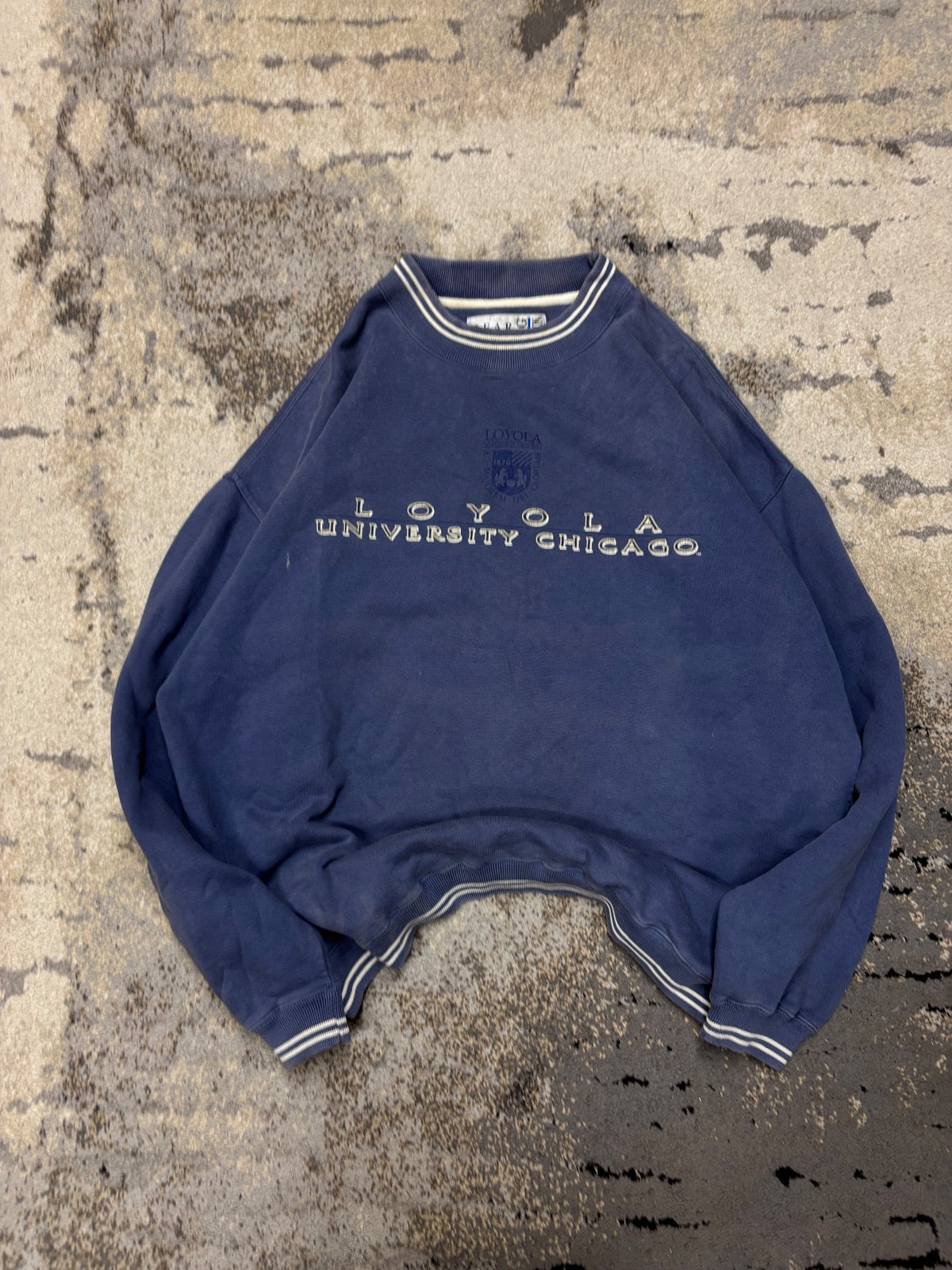 Bluza Japan style retro y2k crewneck, męskie w dobrym stanie rozmiar XL, widok z przodu