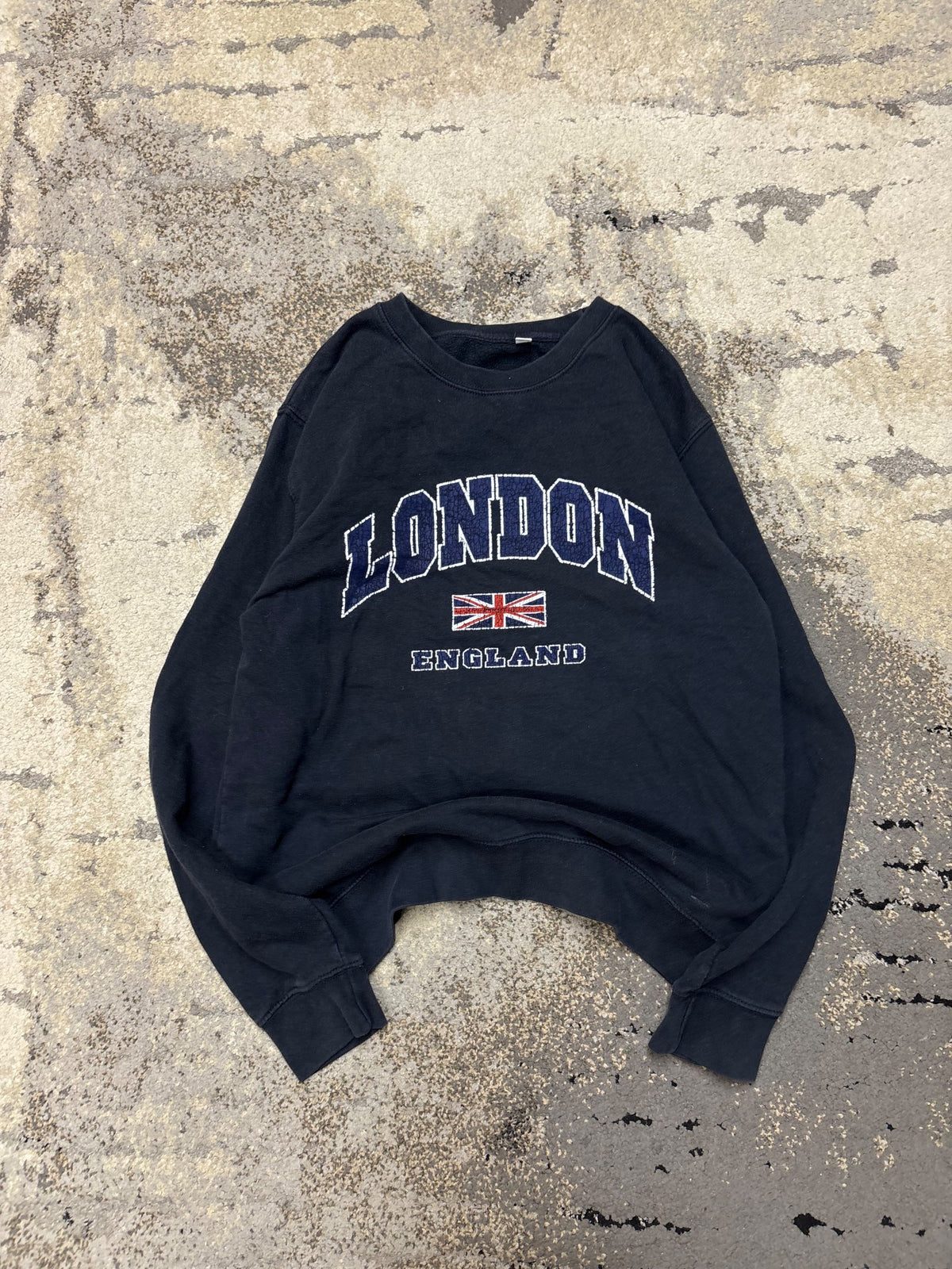 Bluza Japan style retro y2k crewneck, damskie w bardzo dobrym stanie rozmiar M, detal