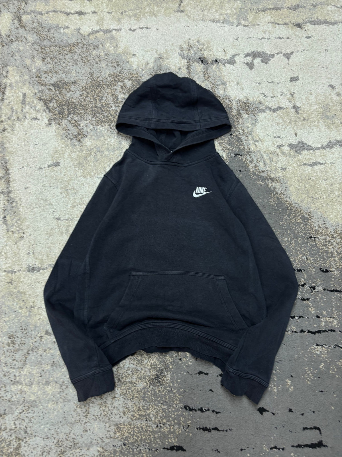 Bluza Nike hoodie, dziecięce w bardzo dobrym stanie rozmiar 146 cm / 11 lat, widok z przodu