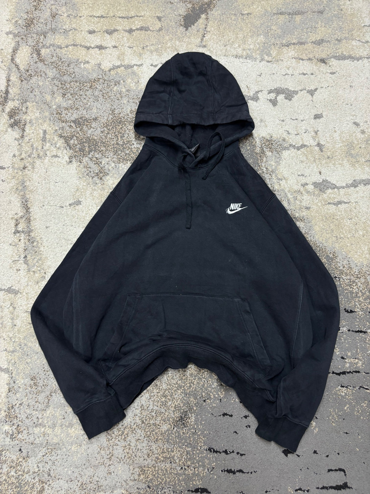 Bluza Nike hoodie, męskie w bardzo dobrym stanie rozmiar L, widok z przodu