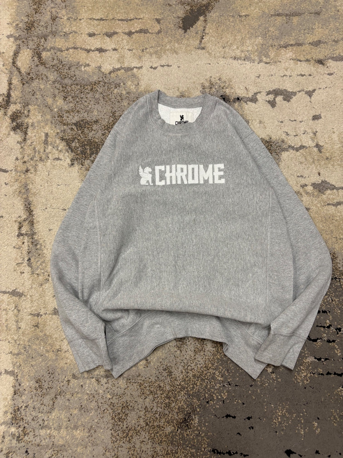 Bluza Japan style retro y2k crewneck, męskie w bardzo dobrym stanie rozmiar M, widok z przodu