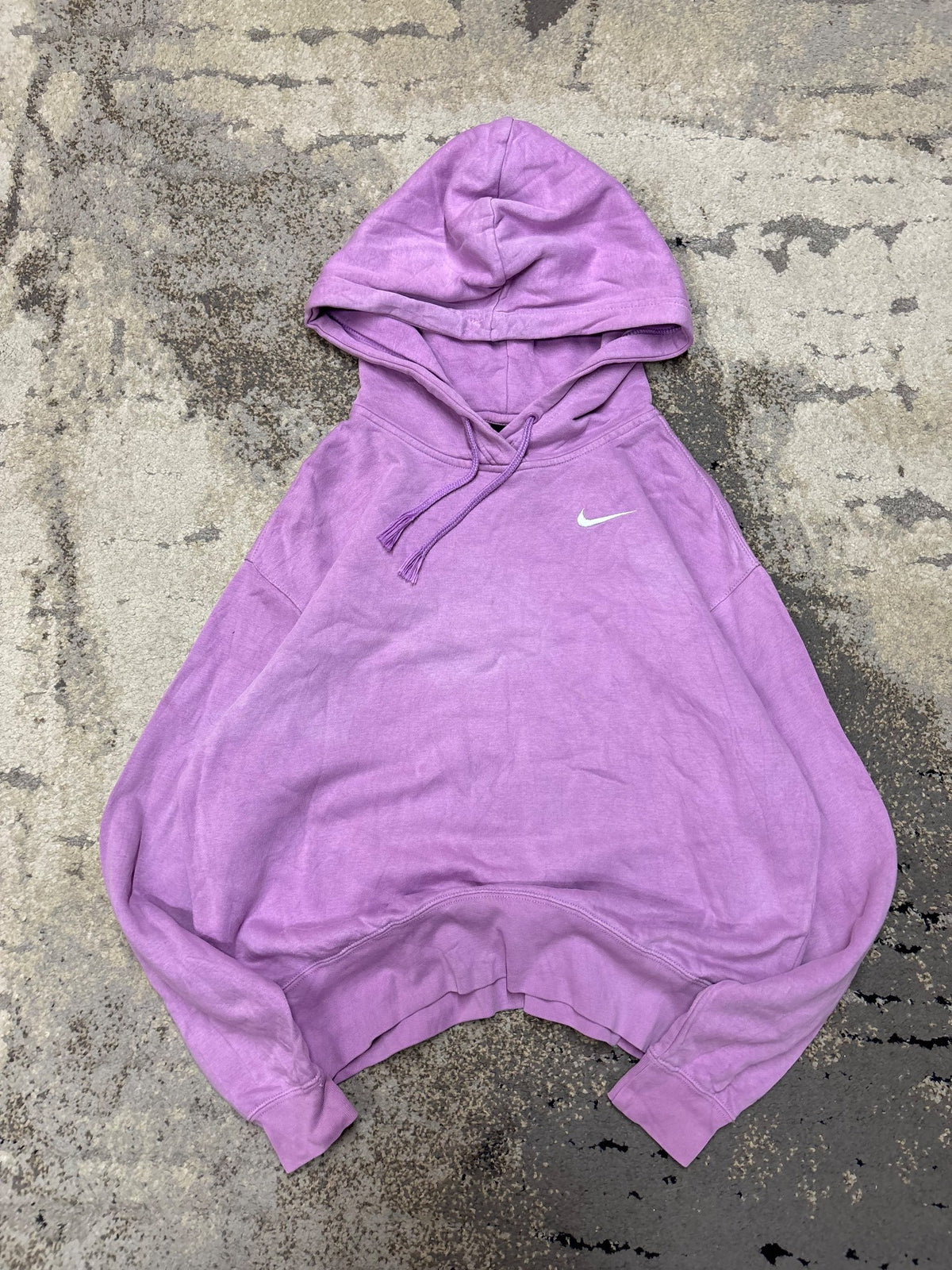 Bluza Nike hoodie, damskie w dobrym stanie rozmiar XS, widok z przodu