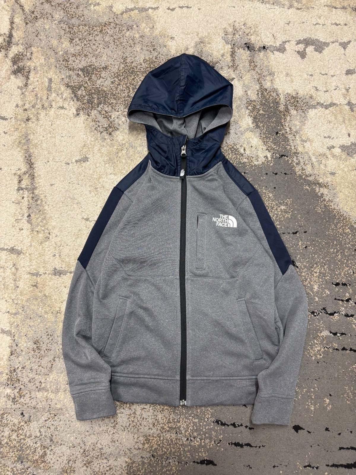 Bluza The North Face zipp, dziecięce w bardzo dobrym stanie rozmiar M, widok z przodu