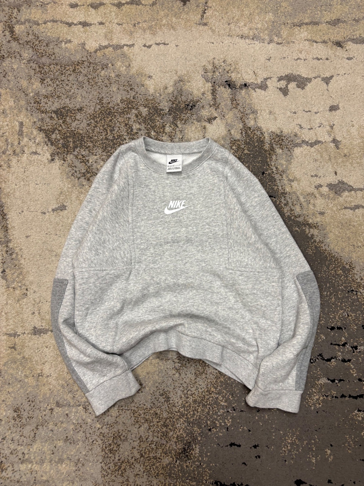 Bluza Nike crewneck, dziecięce w bardzo dobrym stanie rozmiar 134 cm / 9 lat, widok z przodu