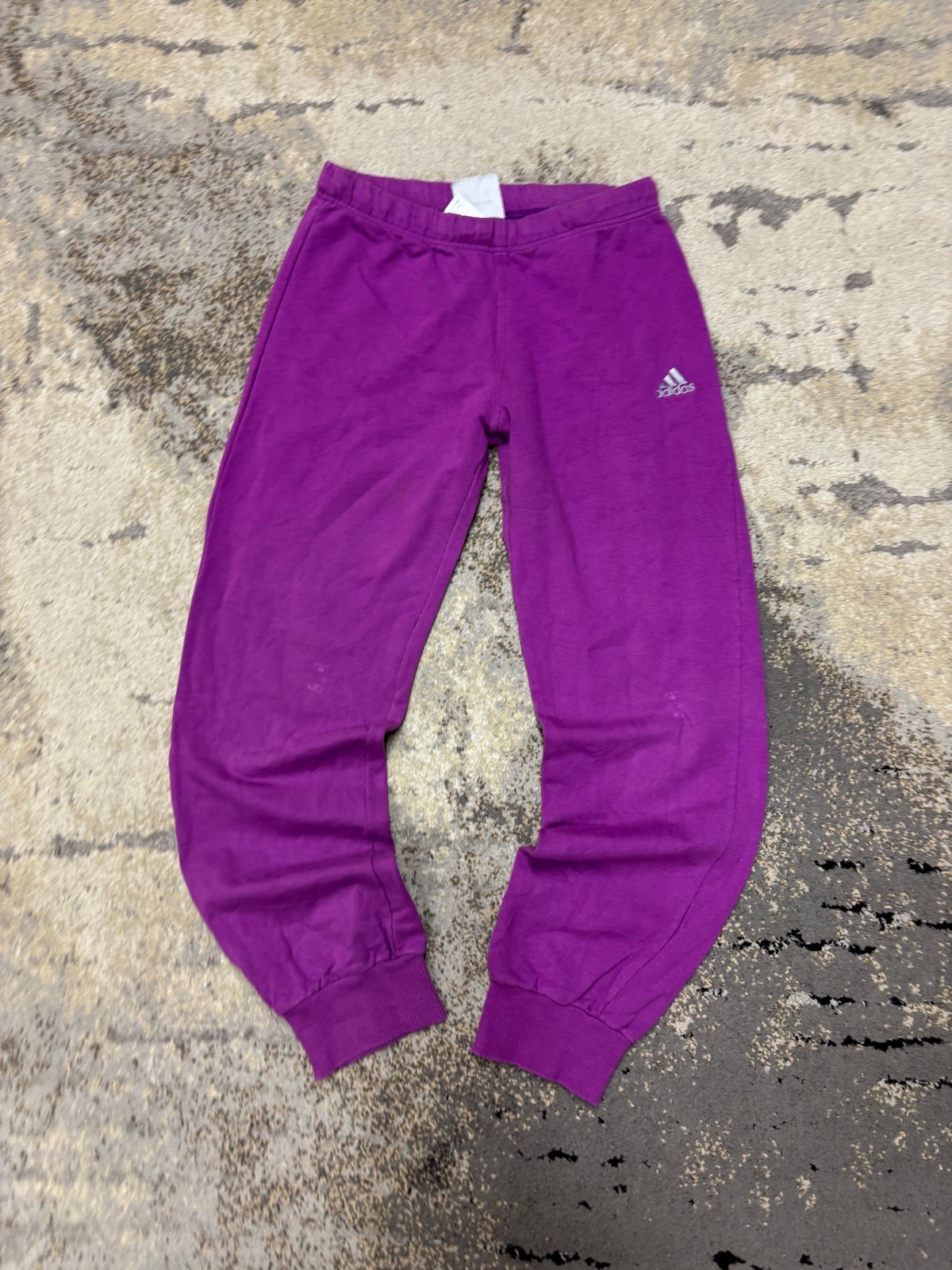 Dresy Adidas, dziecięce w bardzo dobrym stanie rozmiar 146 cm / 11 lat, widok z przodu
