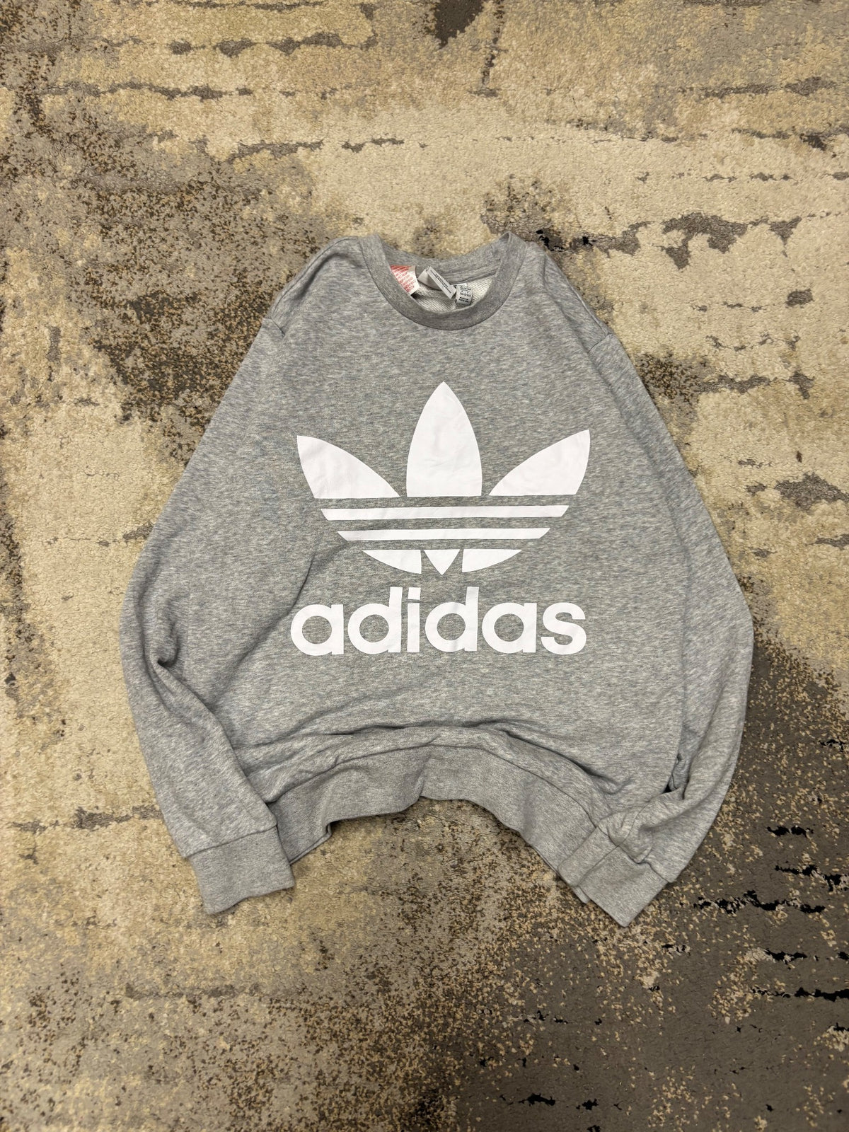 Bluza Adidas crevneck, dziecięce w bardzo dobrym stanie rozmiar 164 cm / 14 lat, detal