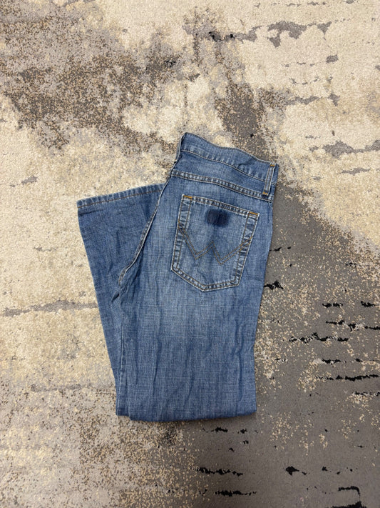 Jeansy wrangler, męskie w dobrym stanie rozmiar M, detal