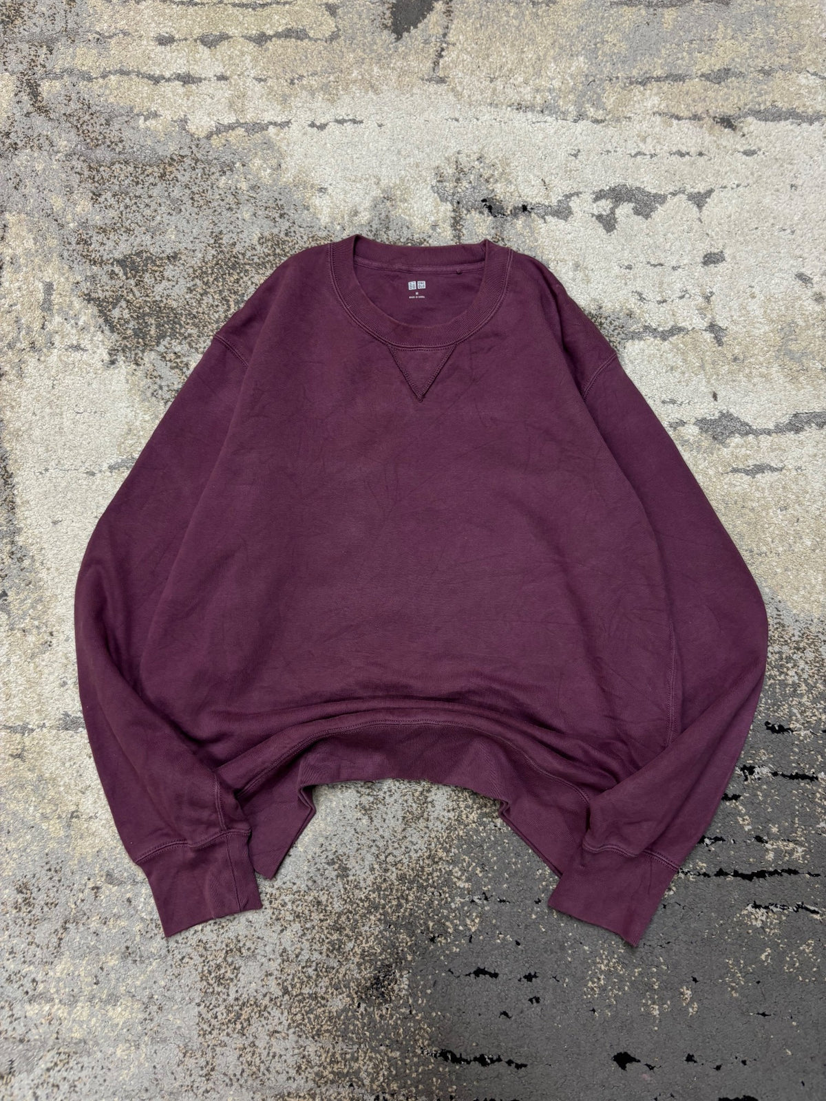 Bluza Uniqlo crevneck, męskie w bardzo dobrym stanie rozmiar M, detal