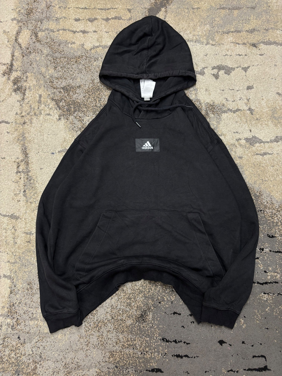 Bluza Adidas hoodie, męskie w bardzo dobrym stanie rozmiar L, widok z przodu