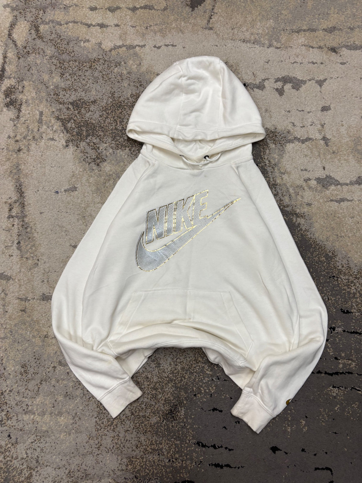 Bluza Nike hoodie, damskie w bardzo dobrym stanie rozmiar S, widok z przodu