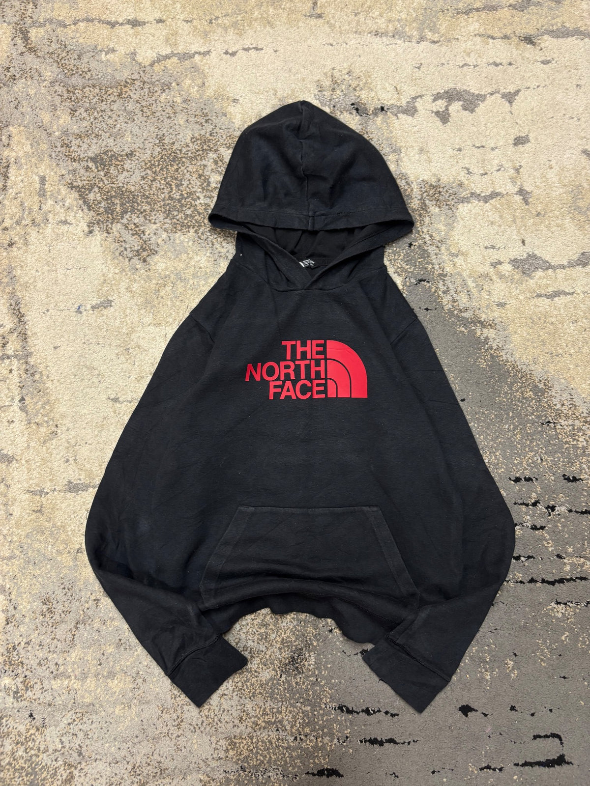 Bluza The North Face hoodie, dziecięce w bardzo dobrym stanie rozmiar XL, widok z przodu