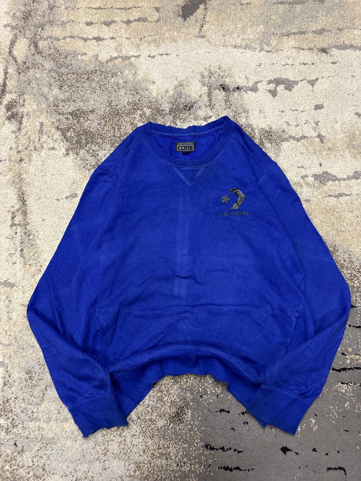Bluza Converse crewneck, damskie w bardzo dobrym stanie rozmiar M, widok z przodu