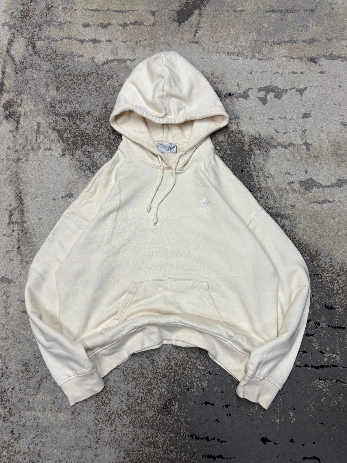 Bluza Adidas hoodie, damskie w bardzo dobrym stanie rozmiar S, widok z przodu