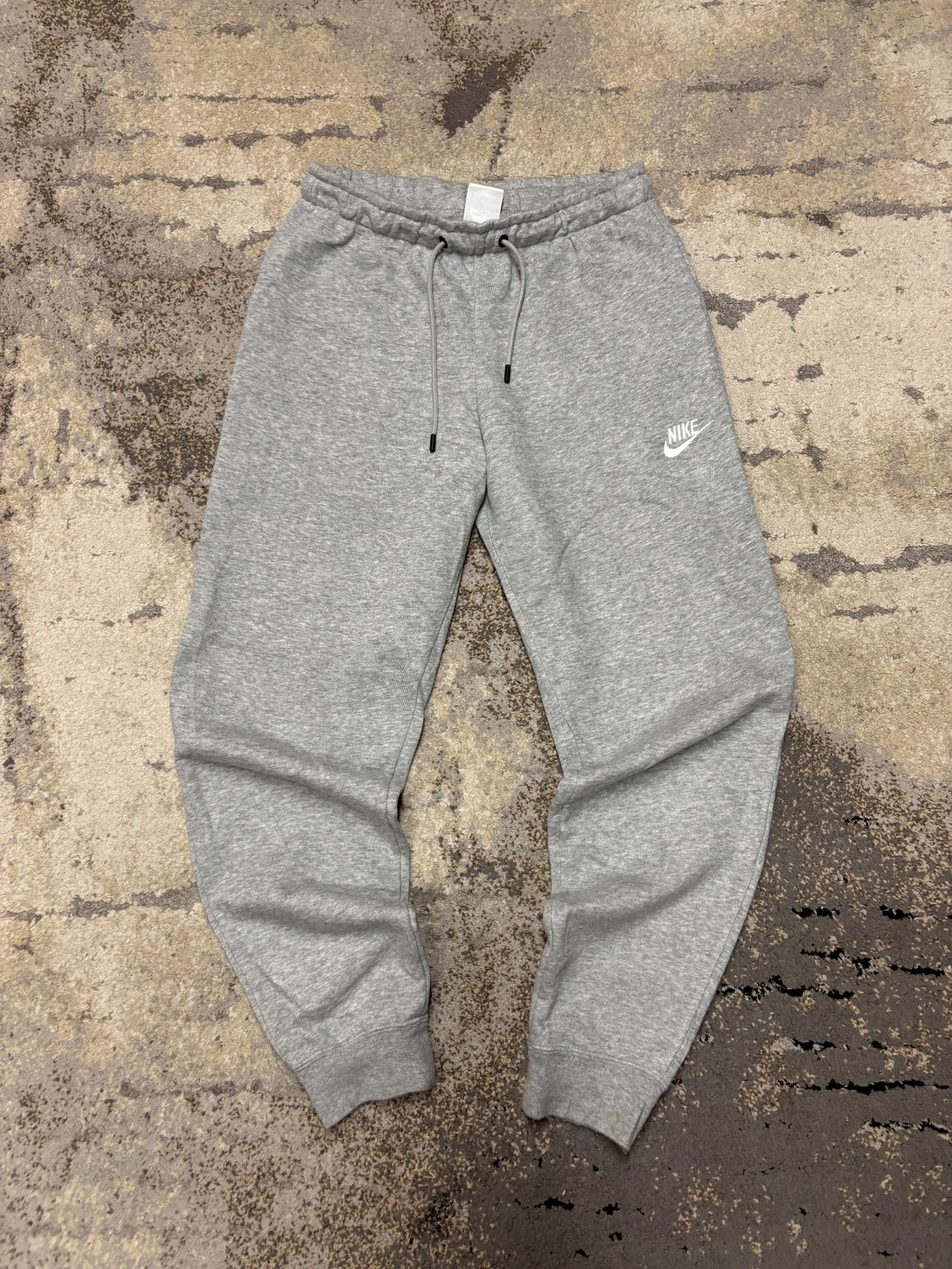 Dresy Nike, damskie w bardzo dobrym stanie rozmiar S, detal