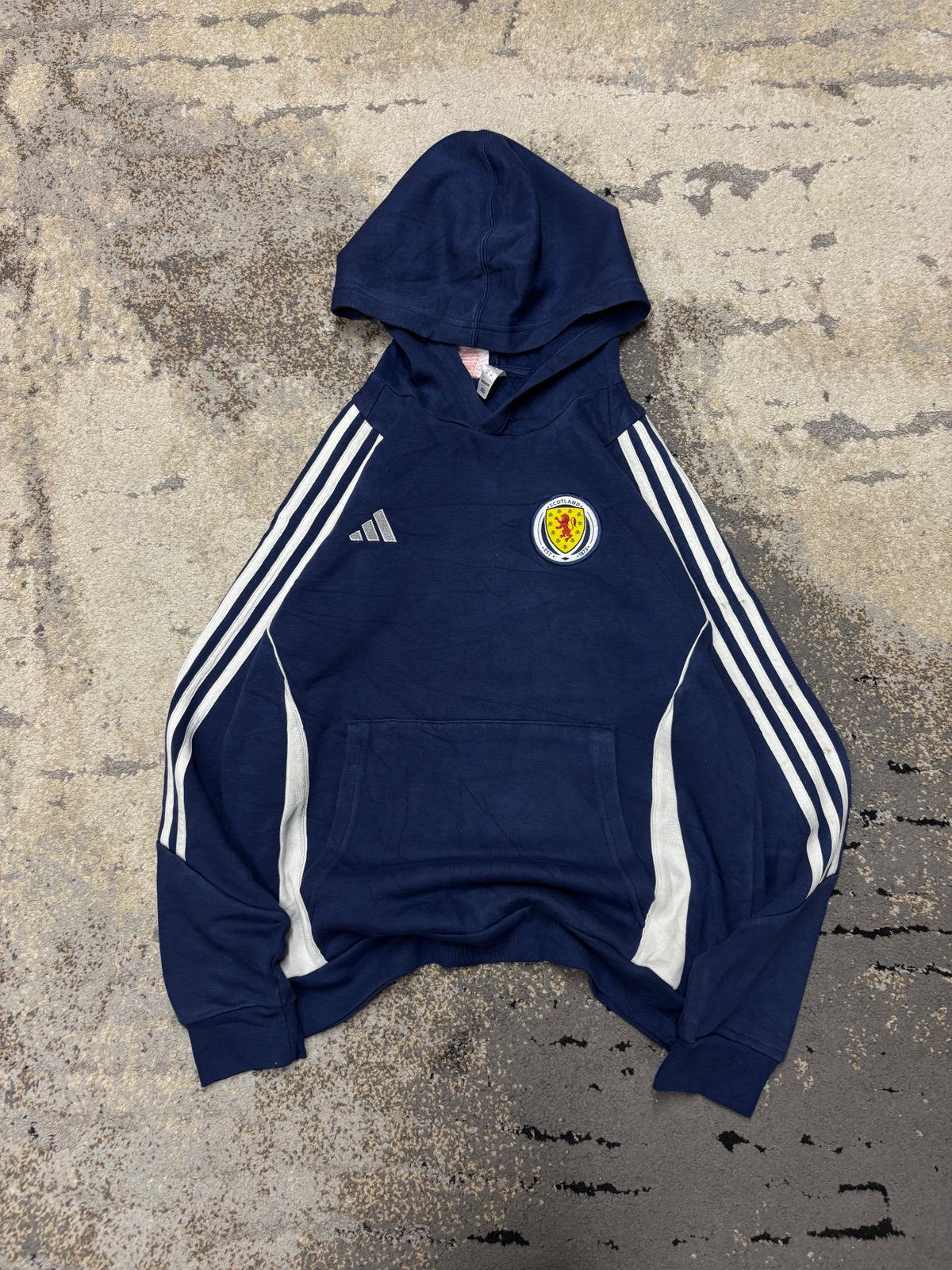 Bluza Adidas hoodie, dziecięce w bardzo dobrym stanie rozmiar 164 cm / 14 lat, widok z przodu
