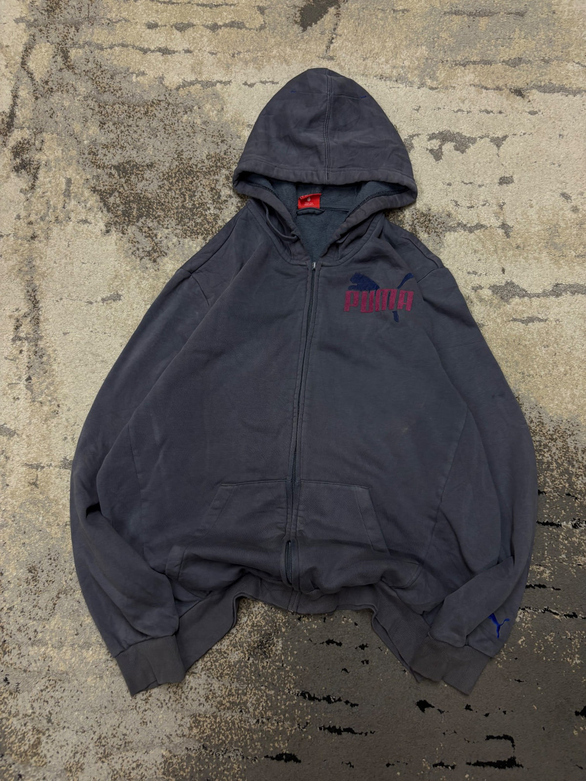 Bluza Puma zipp, męskie w bardzo dobrym stanie rozmiar XL, widok z przodu