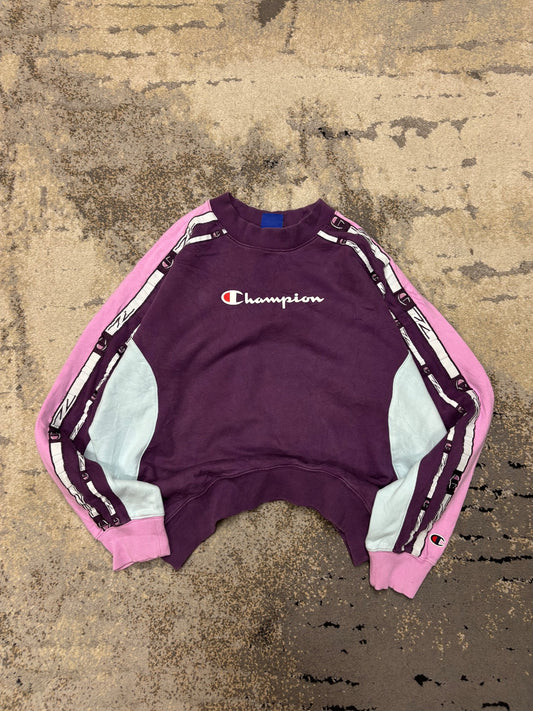 Bluza Champion crewneck, damskie w bardzo dobrym stanie rozmiar XL, widok z przodu