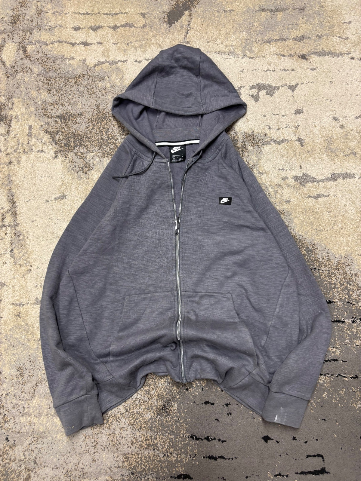 Bluza Nike zipp, męskie w dobrym stanie rozmiar L, widok z przodu