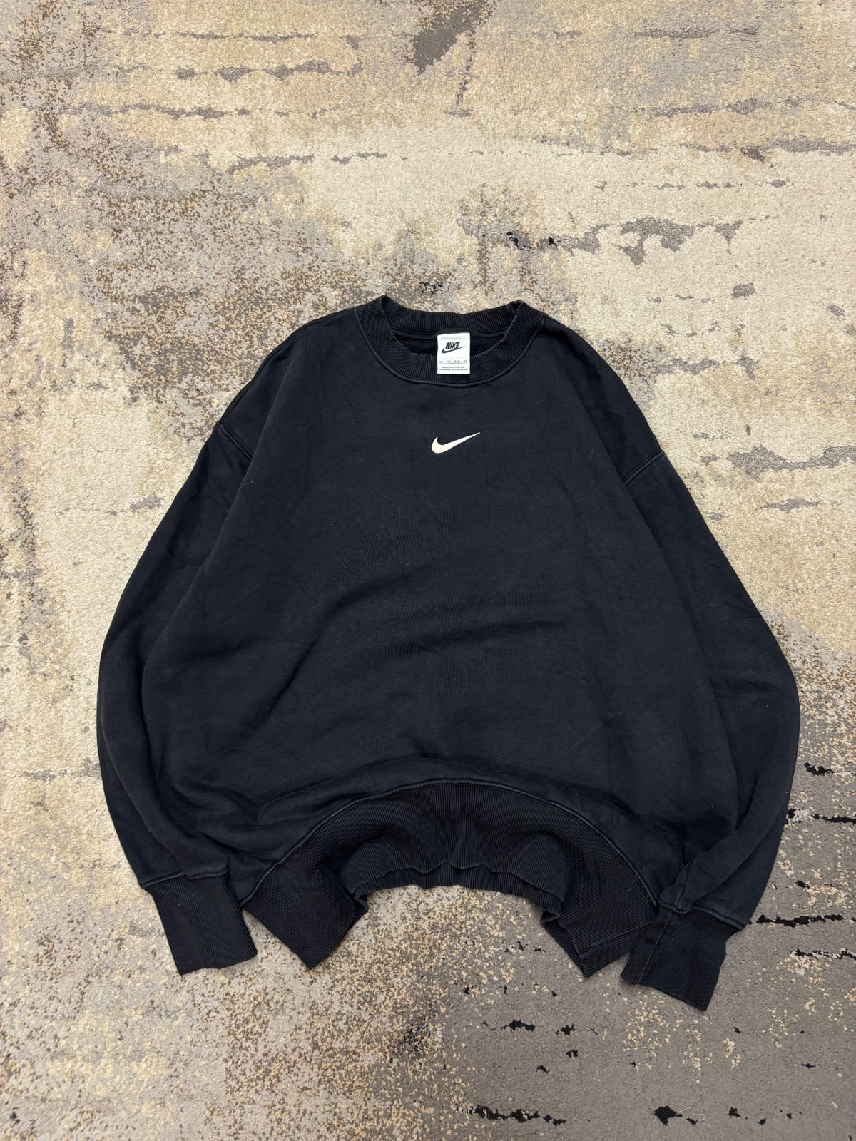 Bluza Nike crewneck, damskie w bardzo dobrym stanie rozmiar XS, widok z przodu
