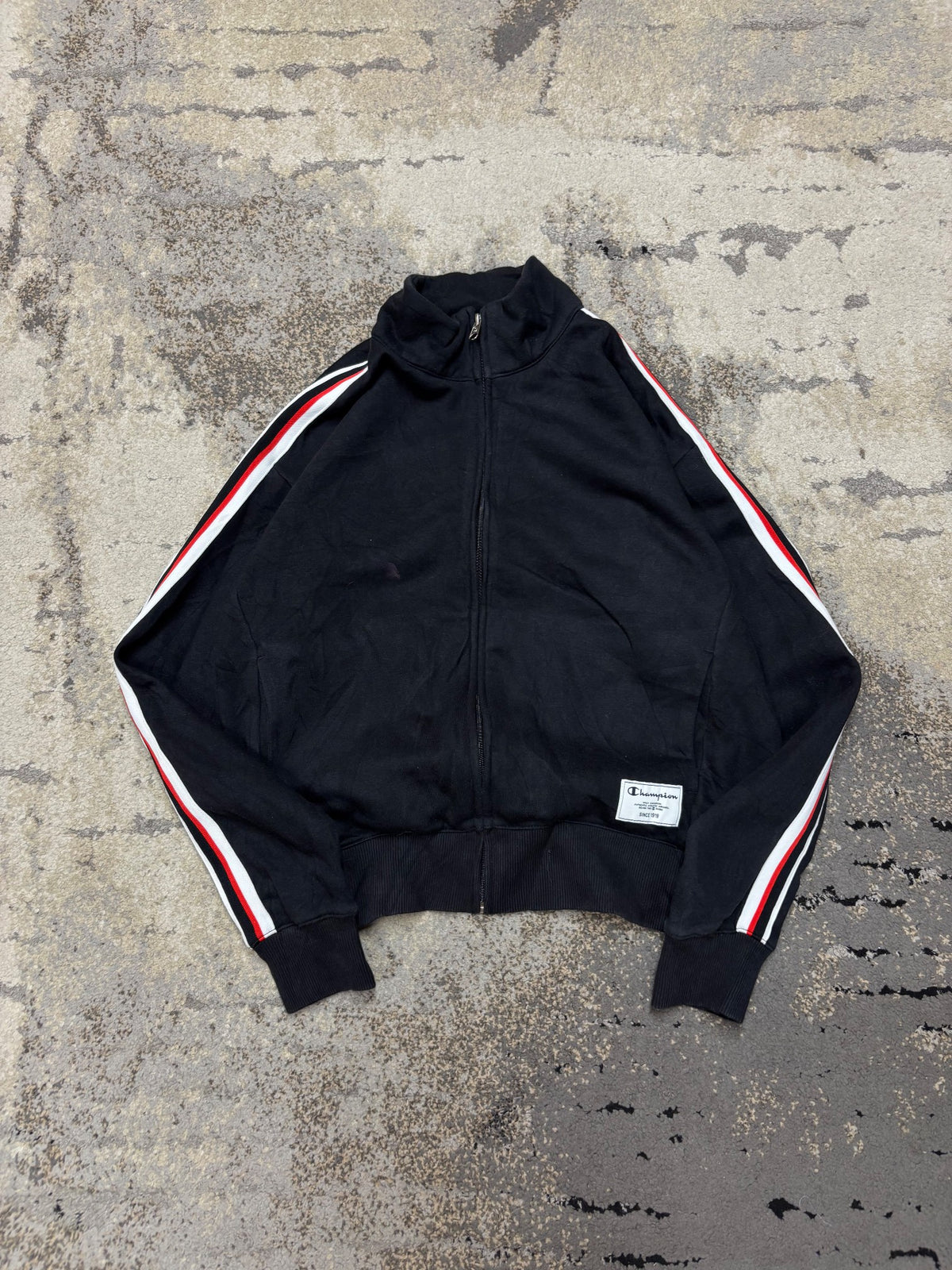 Bluza Champion crewneck, damskie w bardzo dobrym stanie rozmiar M, widok z przodu