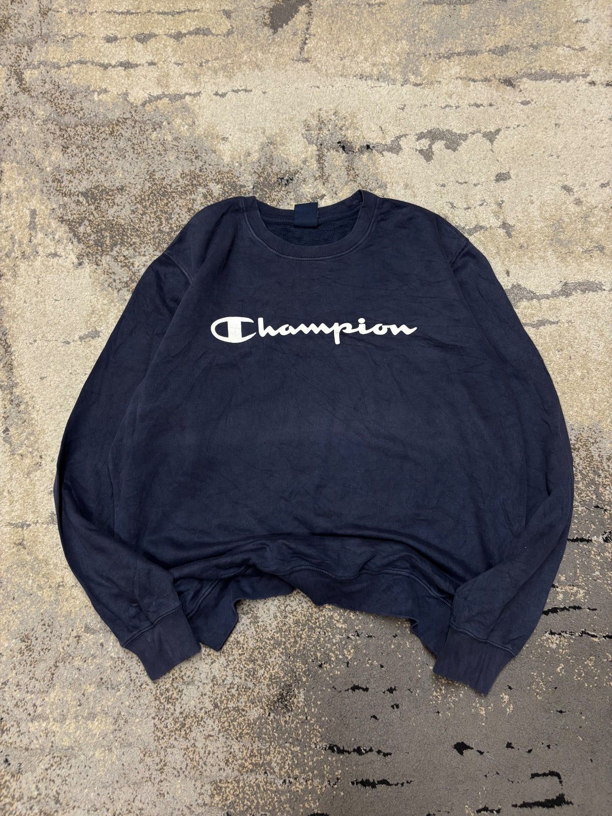 Bluza Champion crewneck, męskie w bardzo dobrym stanie rozmiar L, widok z przodu