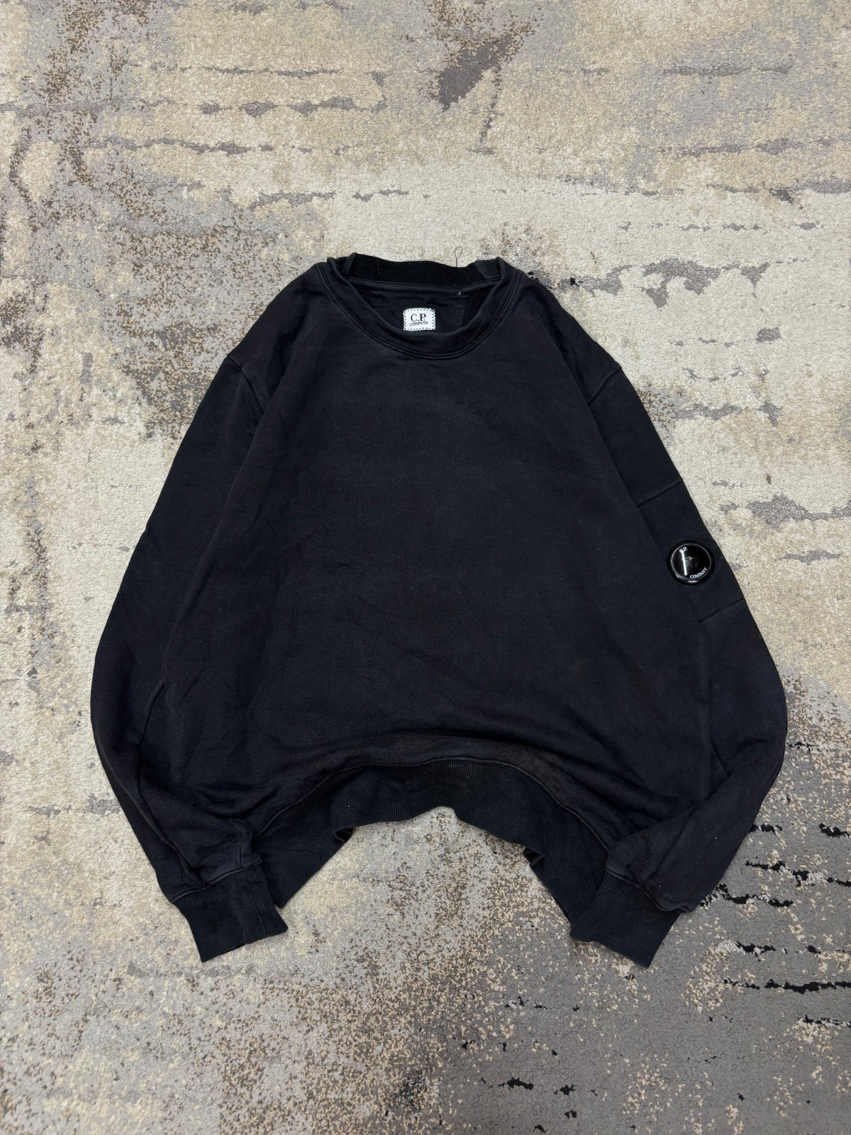 C.P. Company Bluza C.P Company crewneck, damskie w bardzo dobrym stanie rozmiar L, widok z przodu